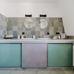 Lejlighed 2 Bedroom Penthouse Loft - Whirlpool - Terrasse - Wifi - Zentral - Kueche - Kaffee - Parkhaus Wiesbaden