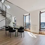 Lejlighed 2 Bedroom Penthouse Loft - Whirlpool - Terrasse - Wifi - Zentral - Kueche - Kaffee - Parkhaus Wiesbaden