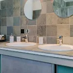Lejlighed 2 Bedroom Penthouse Loft - Whirlpool - Terrasse - Wifi - Zentral - Kueche - Kaffee - Parkhaus