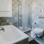 Lejlighed 2 Bedroom Penthouse Loft - Whirlpool - Terrasse - Wifi - Zentral - Kueche - Kaffee - Parkhaus *