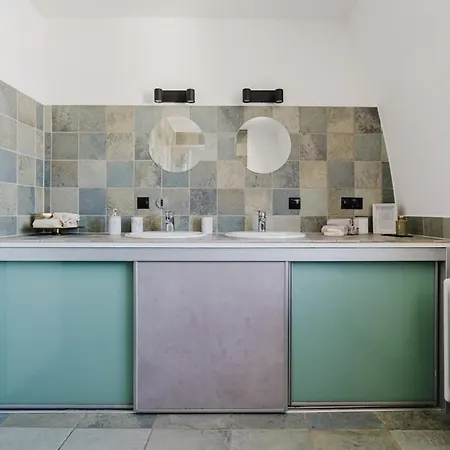 Apartment 2 Bedroom Penthouse Loft - Whirlpool - Terrasse - Wifi - Zentral - Kueche - Kaffee - Parkhaus Wiesbaden