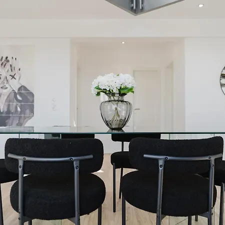 2 Bedroom Penthouse Loft - Whirlpool - Terrasse - Wifi - Zentral - Kueche - Kaffee - Parkhaus