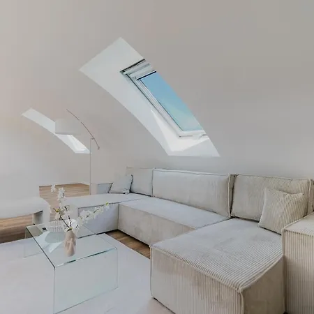 2 Bedroom Penthouse Loft - Whirlpool - Terrasse - Wifi - Zentral - Kueche - Kaffee - Parkhaus Wiesbaden