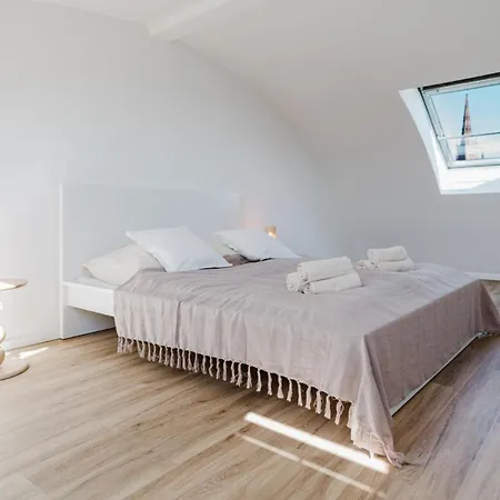 2 Bedroom Penthouse Loft - Whirlpool - Terrasse - Wifi - Zentral - Kueche - Kaffee - Parkhaus * Wiesbaden