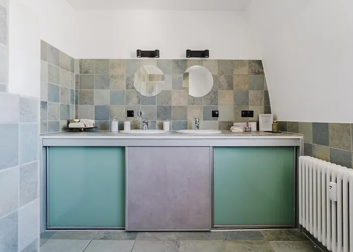 Apartman 2 Bedroom Penthouse Loft - Whirlpool - Terrasse - Wifi - Zentral - Kueche - Kaffee - Parkhaus Wiesbaden