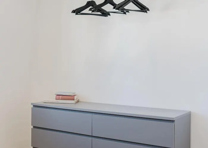 2 Bedroom Penthouse Loft - Whirlpool - Terrasse - Wifi - Zentral - Kueche - Kaffee - Parkhaus Apartman Wiesbaden